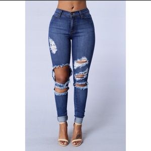 Fashion Nova Beach Bum Jeans Size 3